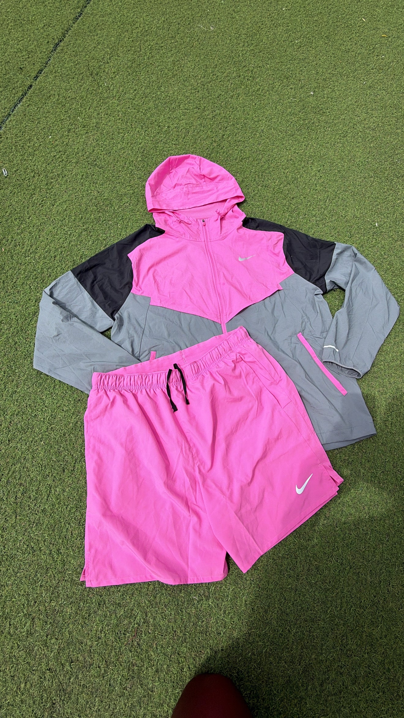 Veste Nike wildrunner + short rose
